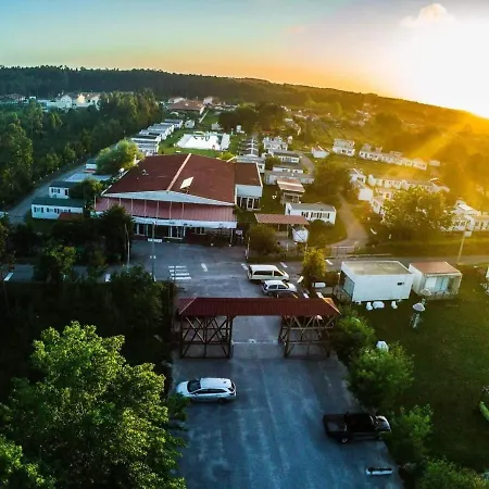 Natur Camping Bungalow T2 Ferienhaus