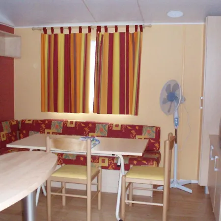 Natur Camping Bungalow T2 * Pataias